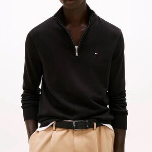 Tommy Hilfiger Men's Black Quarter Zip Sweater
